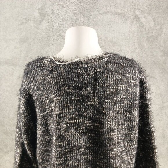 NWT STYLE&CO Soft Fuzzy Sweater XL(16-18) BLK/WHITE Metallic Crew Pullover - Picture 10 of 13